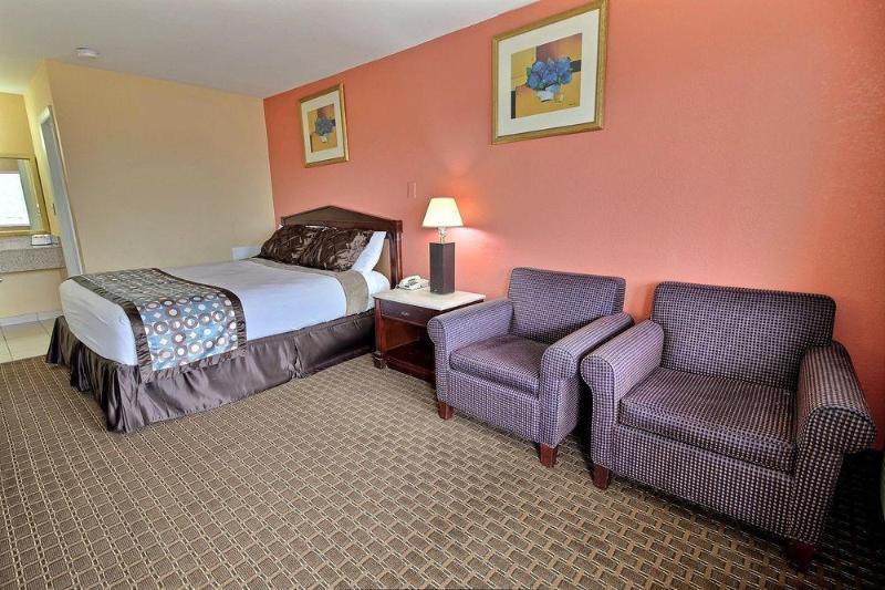 Econo Lodge At Military Circle Norfolk Exterior foto