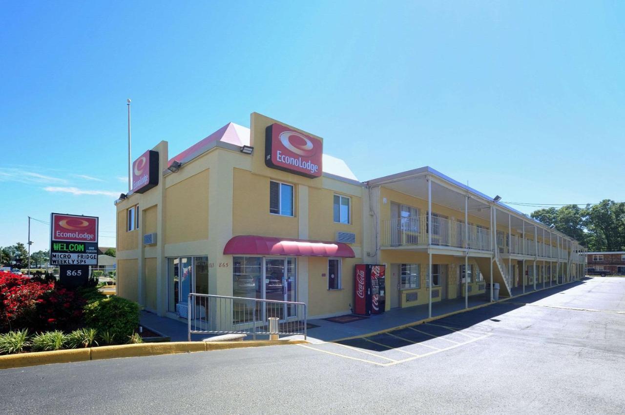 Econo Lodge At Military Circle Norfolk Exterior foto